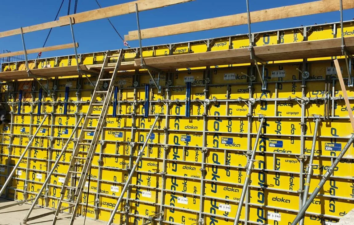 Sistemska oplata armiranobetonskog zida na gradilištu vrtića u Beletincu
